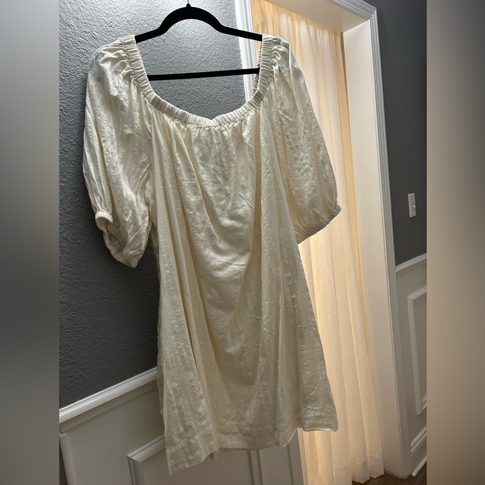 Old Navy Cream Elastic Waist Skirt